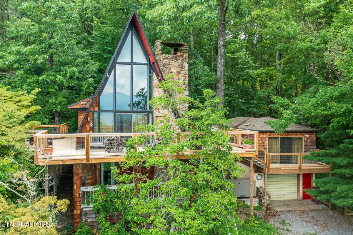 Gatlinburg, TN 37738,1136 Upper Alpine WAY