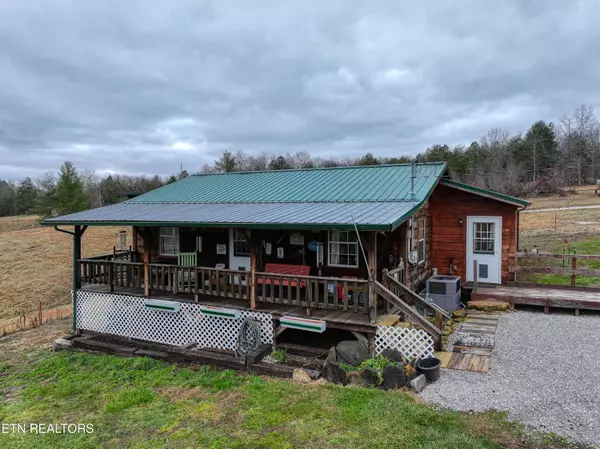 Deer Lodge, TN 37726,129 Circle Rd