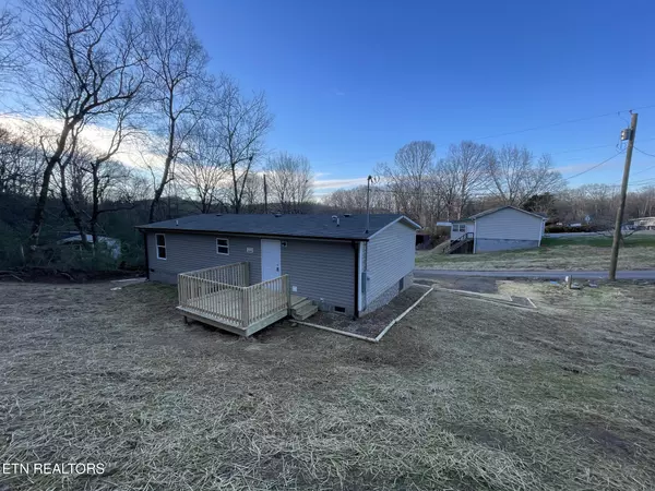 Loudon, TN 37774,155 Shubert St