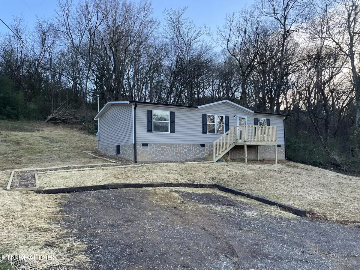 Loudon, TN 37774,155 Shubert St