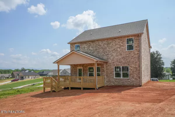 Maryville, TN 37801,808 Pinebrooke DR