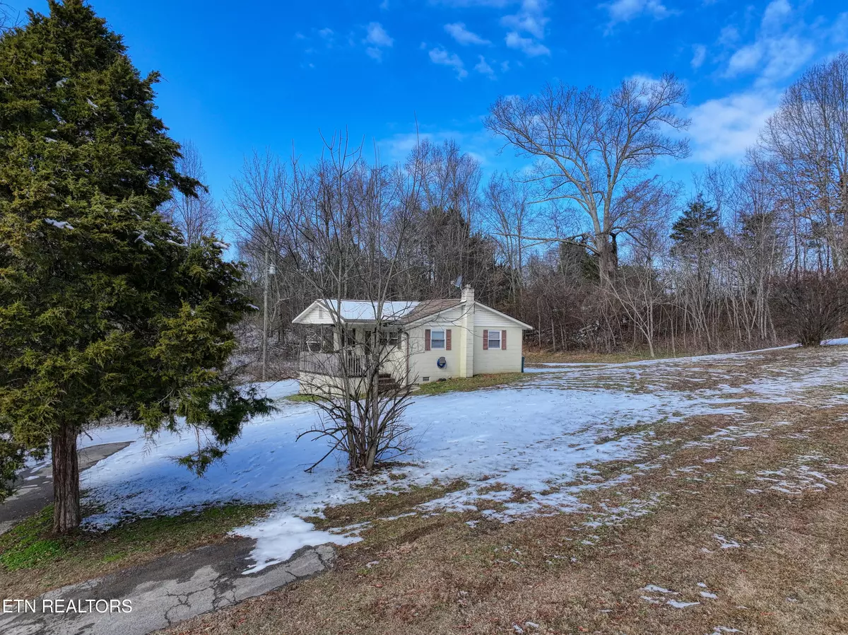 Strawberry Plains, TN 37871,9603 Cannon Ln LN