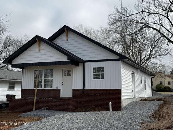 818 Ford St, Alcoa, TN 37701