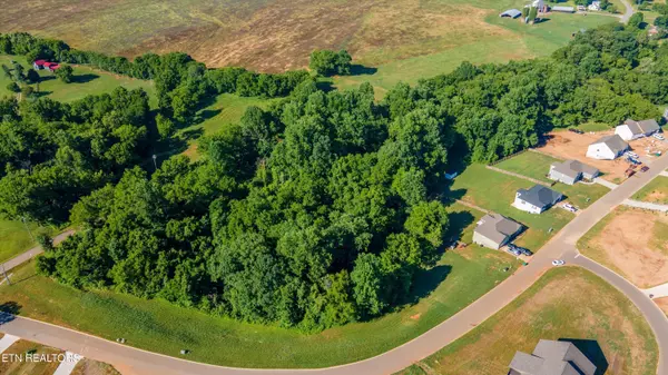 623 Farm Of The Smokies WAY, Maryville, TN 37804