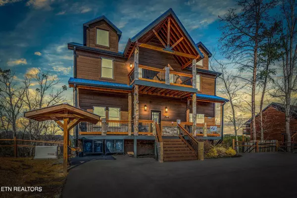 1490 Sleepy Valley LN, Sevierville, TN 37876