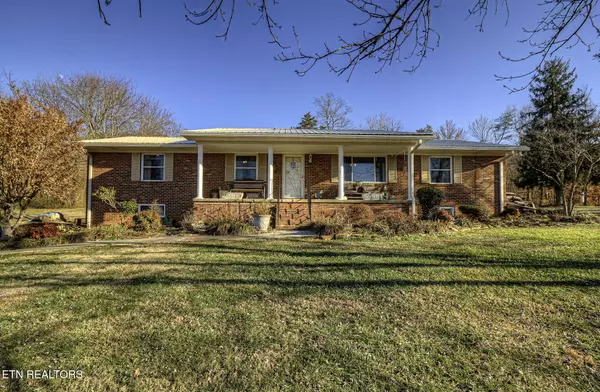 9400 Strawberry Plains PIKE, Strawberry Plains, TN 37871