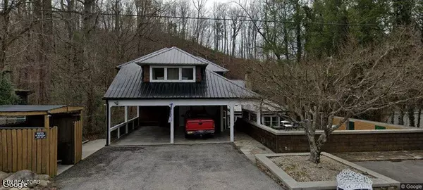 616 Chewase DR, Gatlinburg, TN 37738