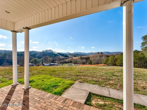 Sneedville, TN 37869,325 Mitchell LN