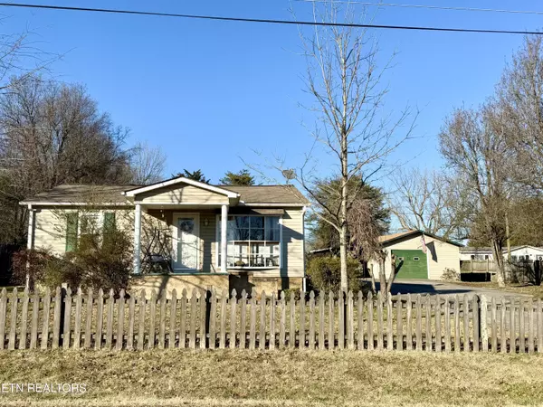 220 Pedigo Rd, Madisonville, TN 37354