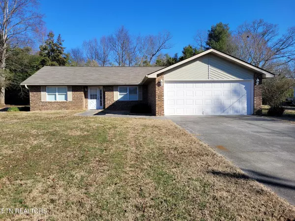 1042 Valley View CIR, Sevierville, TN 37876