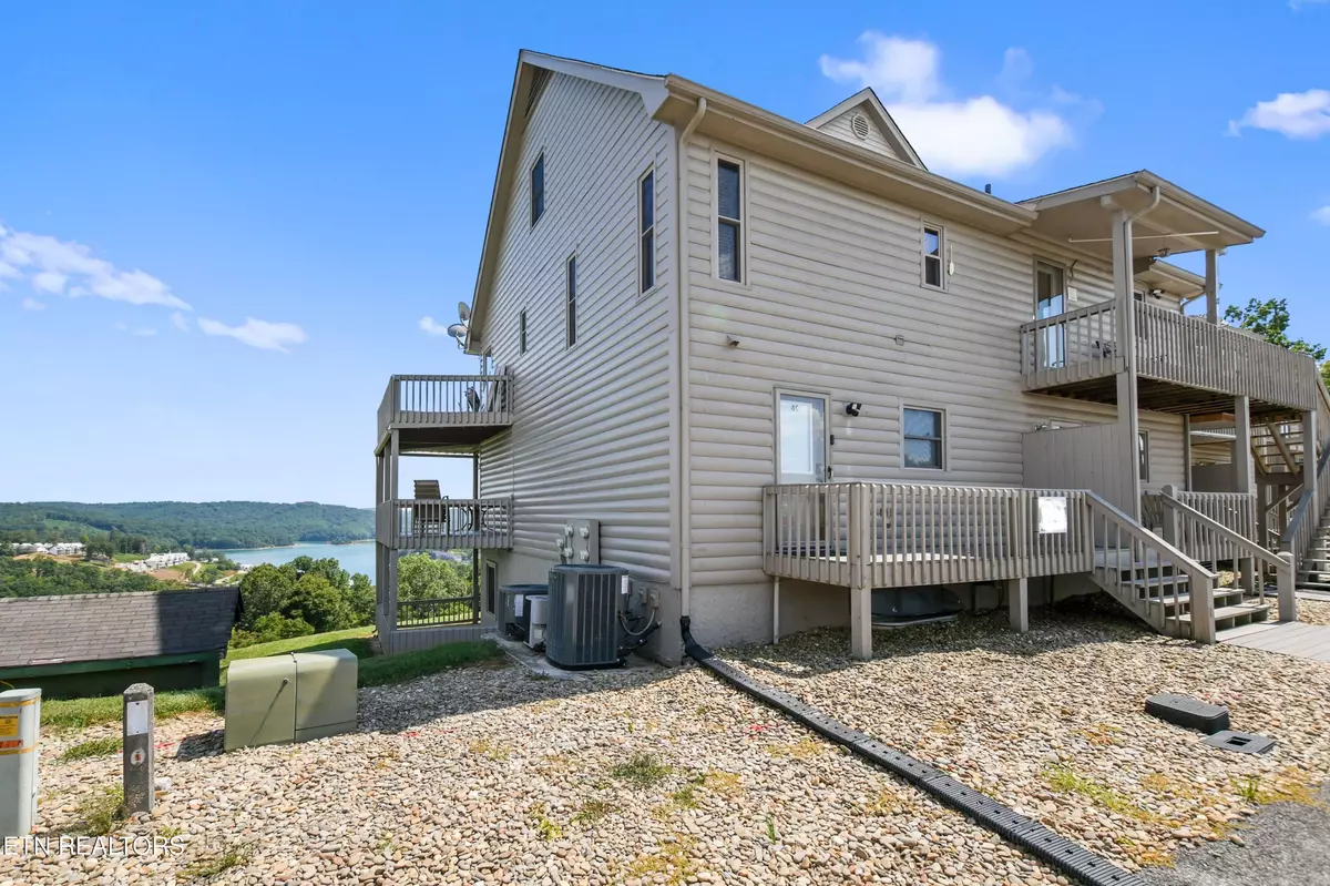 Lafollette, TN 37766,470 Deerfield Landing Unit 8