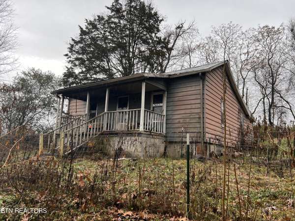 147 J McCauley Rd, Sweetwater, TN 37874