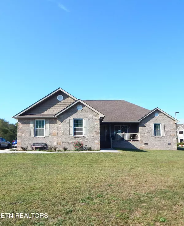 413 Riverview DR, Crossville, TN 38555