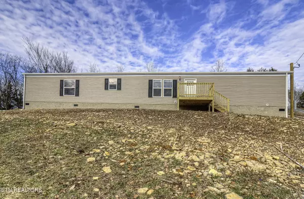 180 Tazewell PIKE, Luttrell, TN 37779