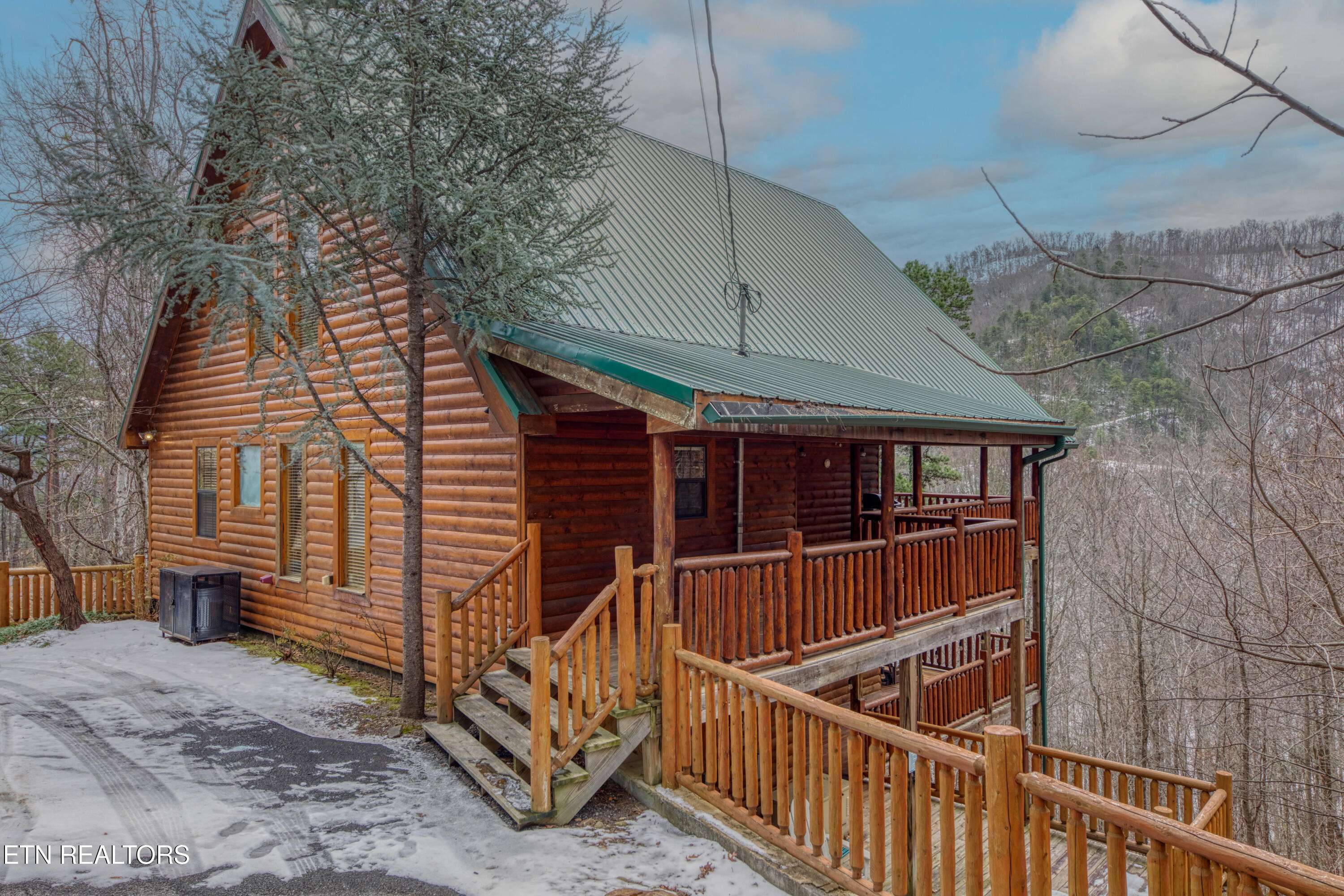 2766 Overholt Trail, Sevierville, TN 37862