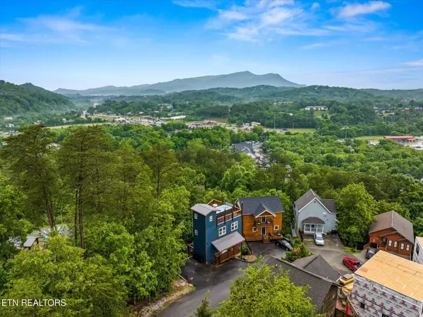 Pigeon Forge, TN 37863,419 Stone Ridge WAY