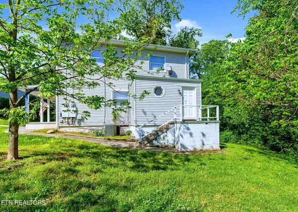 Oak Ridge, TN 37830,236 Highland Ave