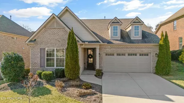 621 Dunlin LN, Knoxville, TN 37934