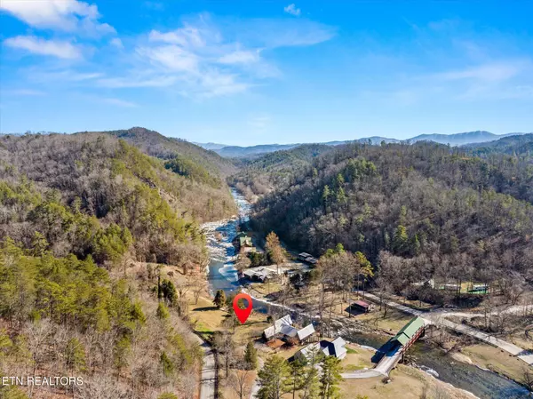 Tellico Plains, TN 37385,264 Rafter Rd