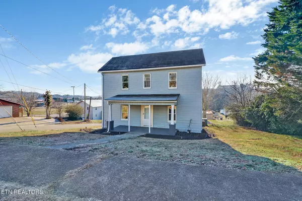 501 Ferry St, Loudon, TN 37774