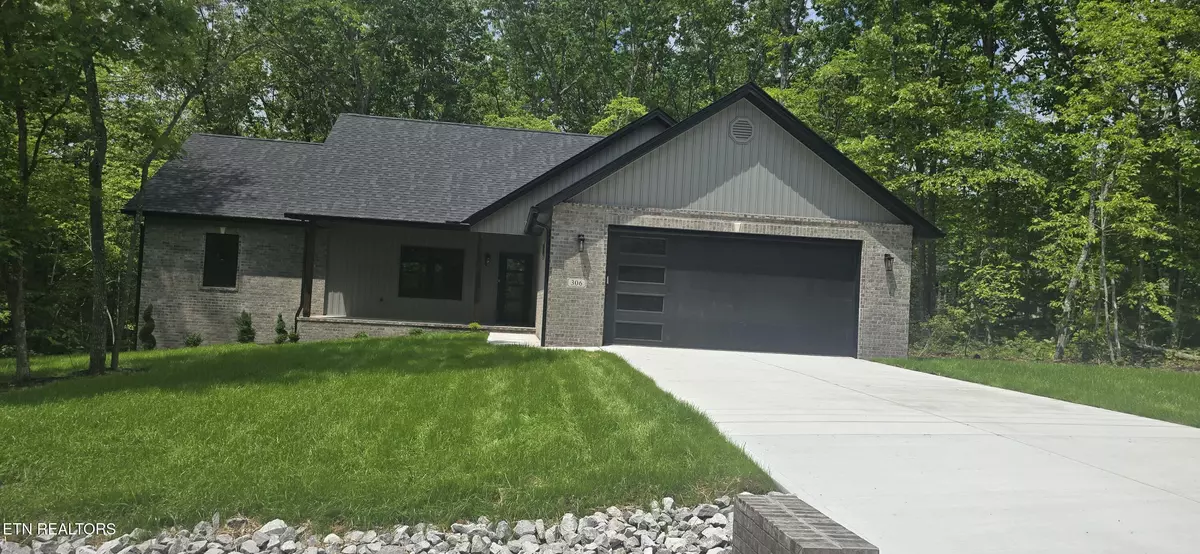 Crossville, TN 38558,306 Beachwood DR