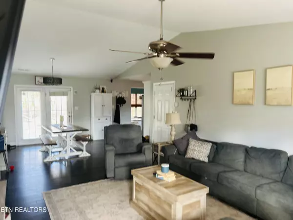 Corryton, TN 37721,7139 Majors Landing LN