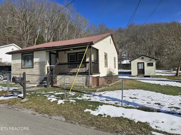 2716 Ash St, Appalachia, VA 24216