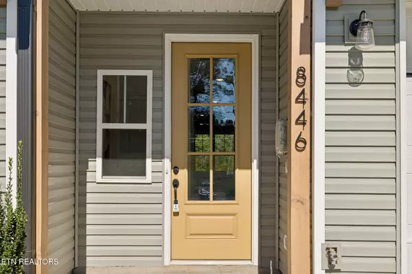 Powell, TN 37849,8446 Whisper LN