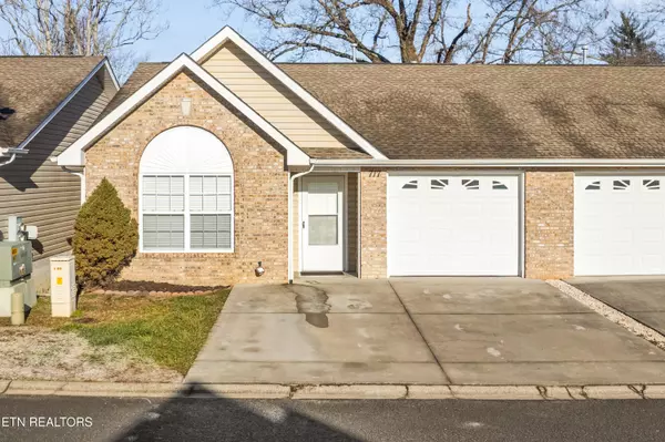 717 Graham WAY, Knoxville, TN 37912