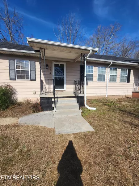 174 Robertsville Rd, Oak Ridge, TN 37830