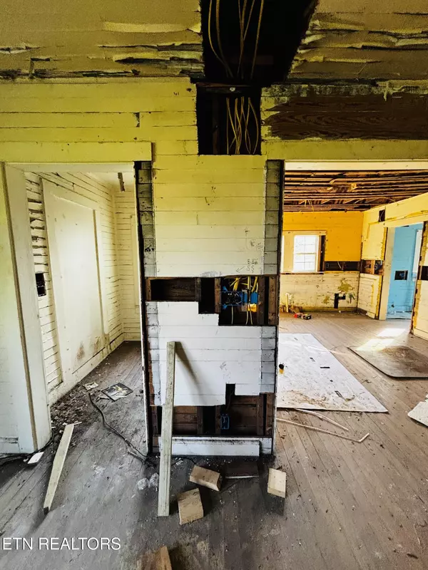 Niota, TN 37826,2084 Highway 11