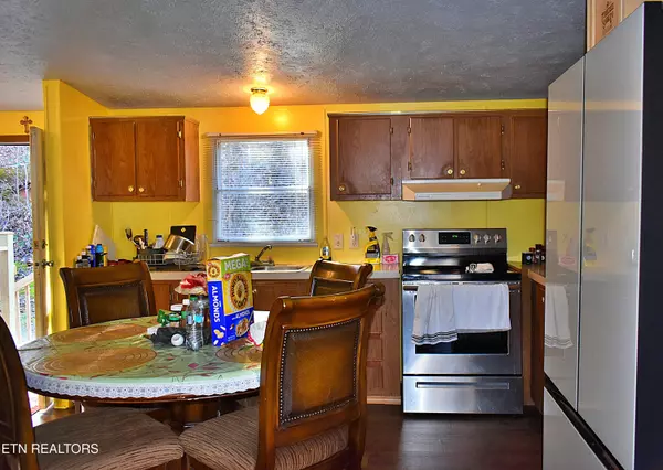 Tazewell, TN 37879,223 Beamer Rd