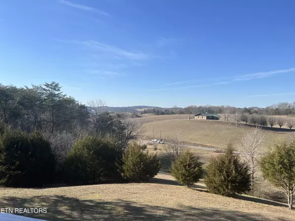 Sevierville, TN 37876,352 Alder Branch Rd