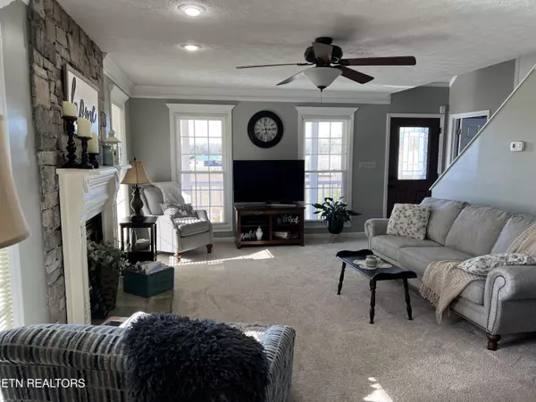 Sevierville, TN 37876,352 Alder Branch Rd