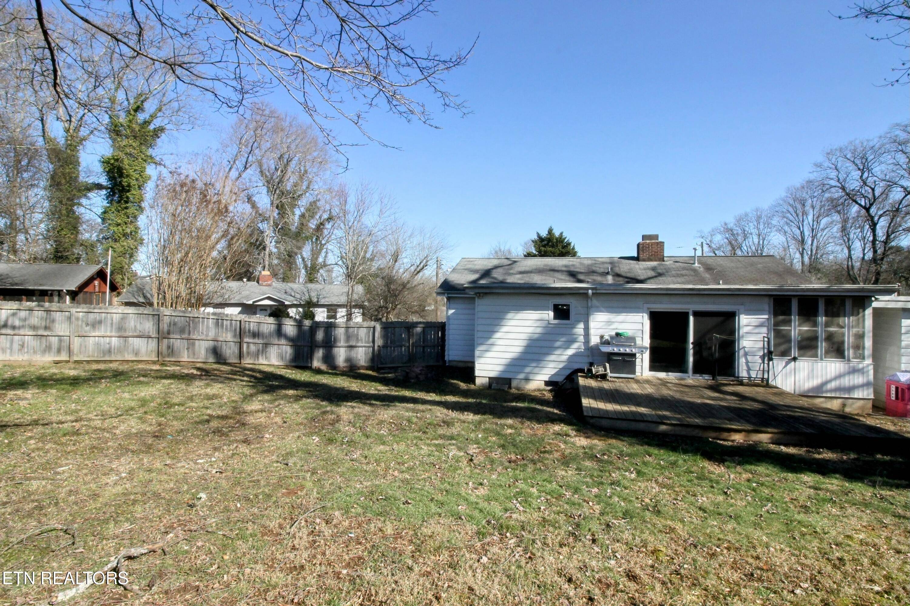 Oak Ridge, TN 37830,103 Essex LN