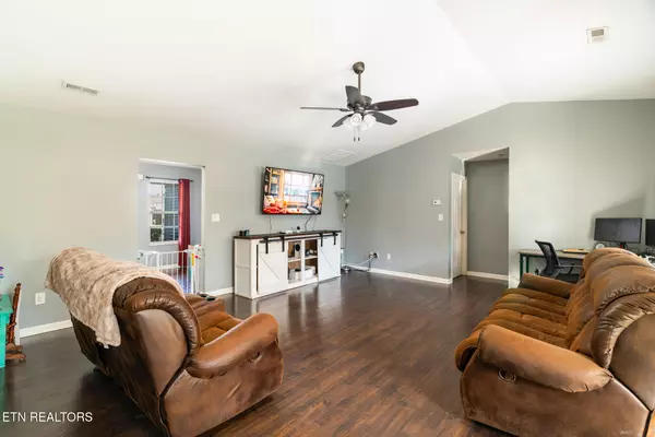 Corryton, TN 37721,5035 Cattail LN