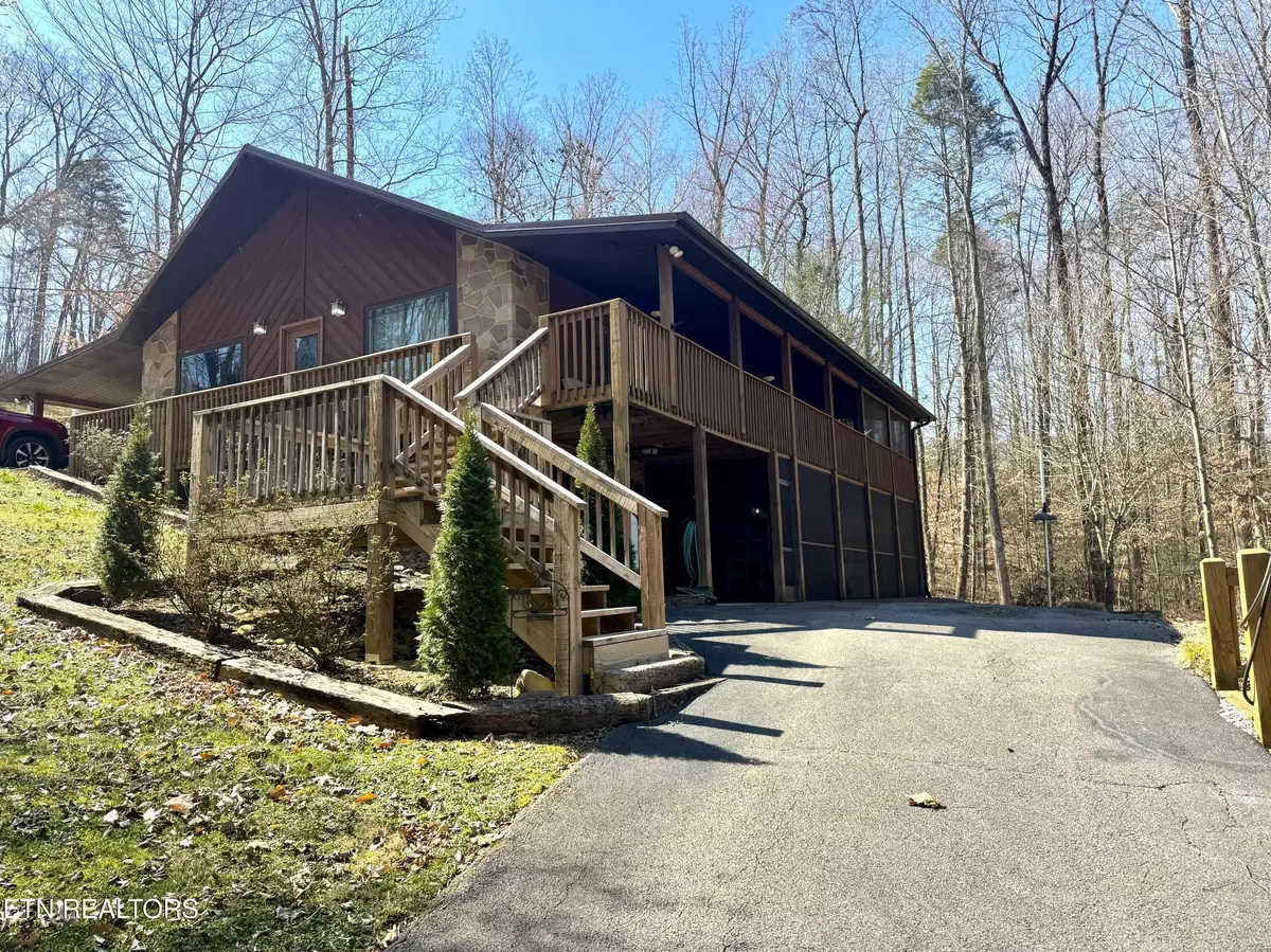 Sevierville, TN 37876,320 Muscadine CT