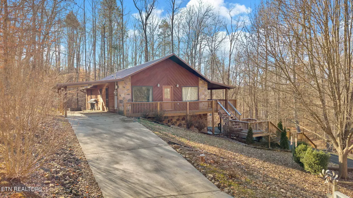 Sevierville, TN 37876,320 Muscadine CT