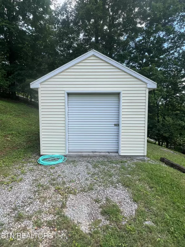 Jacksboro, TN 37757,754 Hiwassee DR