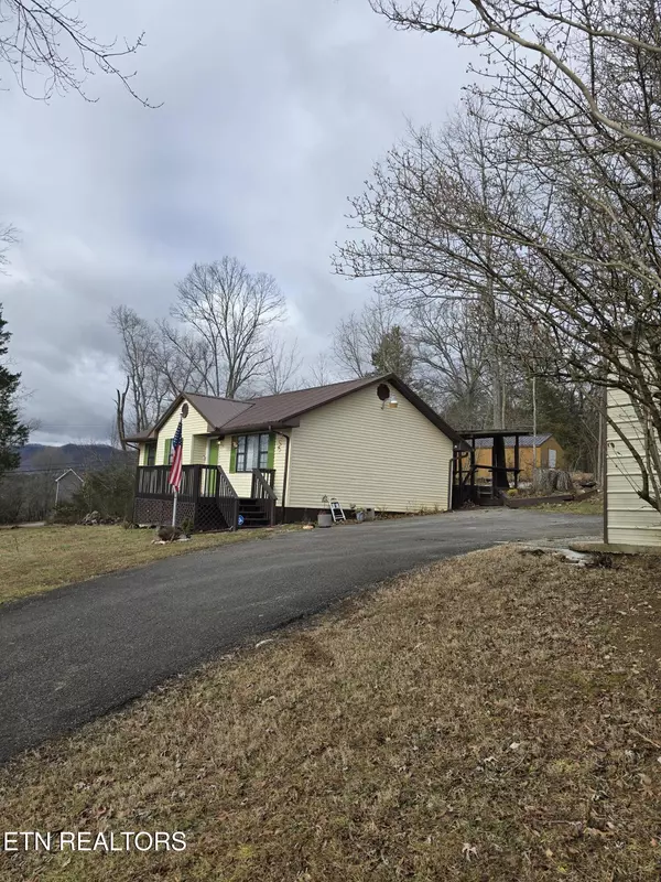 Lafollette, TN 37766,117 Springfield DR