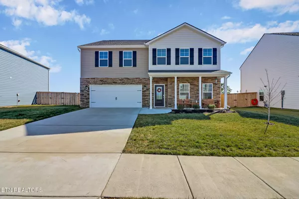 107 Summit Ridge LN, Oak Ridge, TN 37830