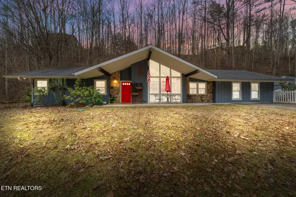 745 Hidden Valley Road Rd, Gatlinburg, TN 37738