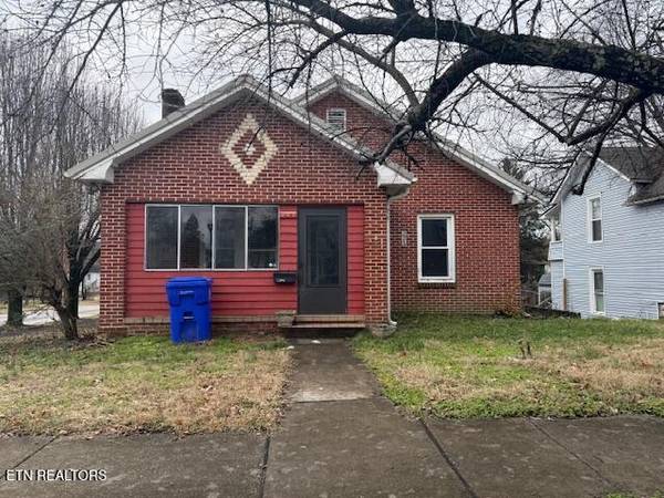 301 Morgan Ave, Harriman, TN 37748