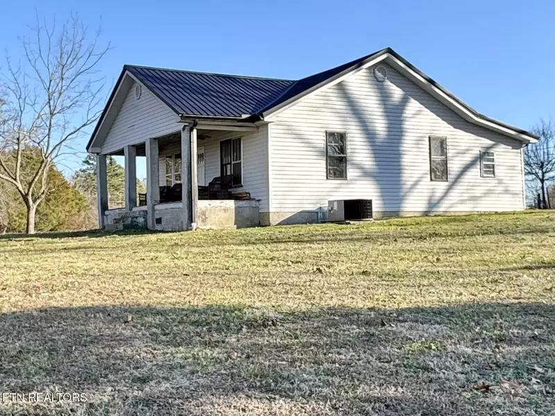 366 Rocky Springs Rd, Madisonville, TN 37354