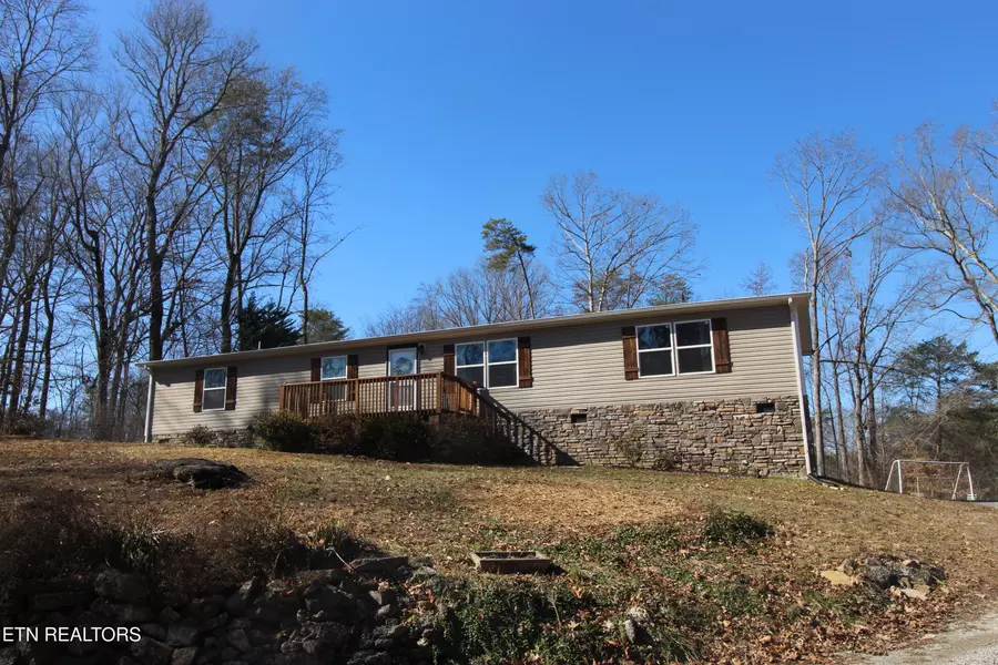 142 Terry WAY, Friendsville, TN 37737