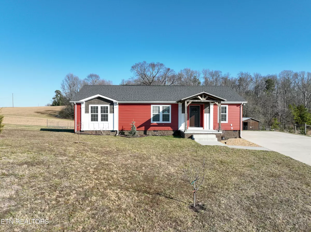 Sweetwater, TN 37874,272 County Road 312