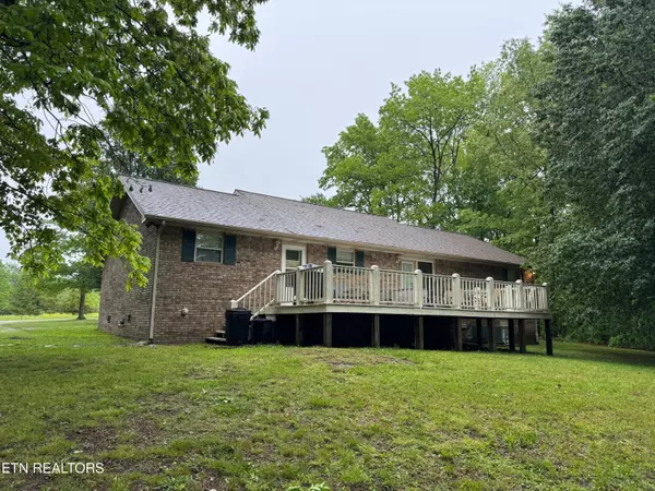 Grimsley, TN 38565,1039 South LN