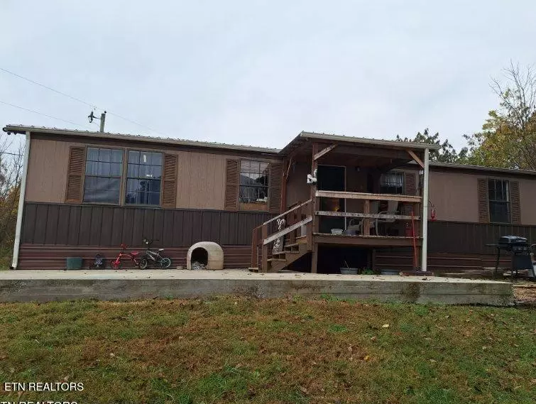 335 Cedar Lane Rd, Madisonville, TN 37354