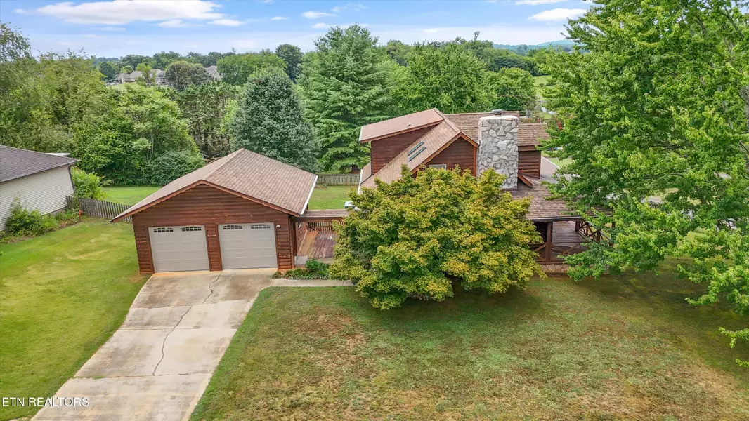 2313 Riverside DR, Maryville, TN 37804