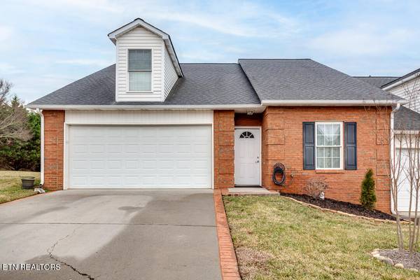 238 Red Wolf WAY, Lenoir City, TN 37772